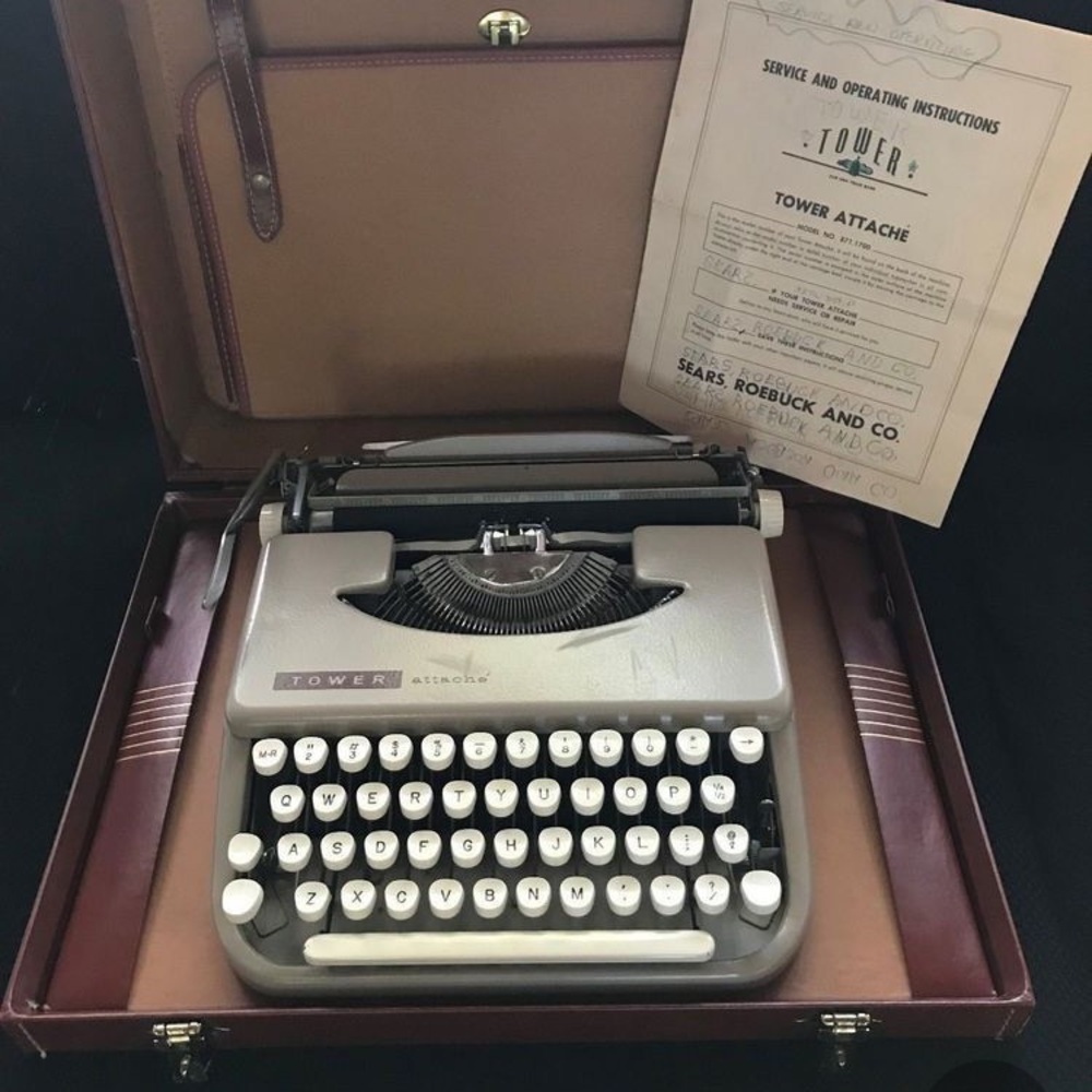Tower Attaché Typewriter-